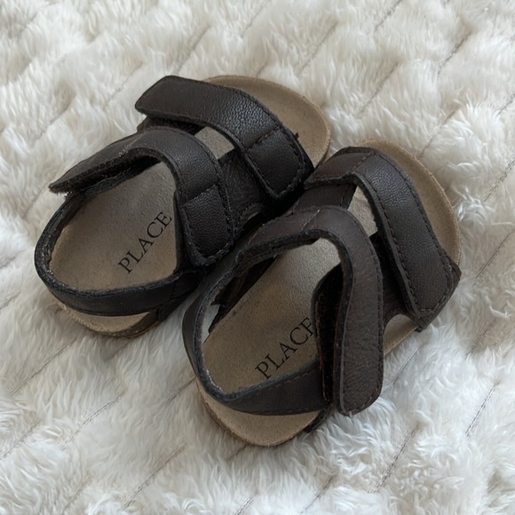 Children’s Place Baby Sandals - Picture 3 of 6